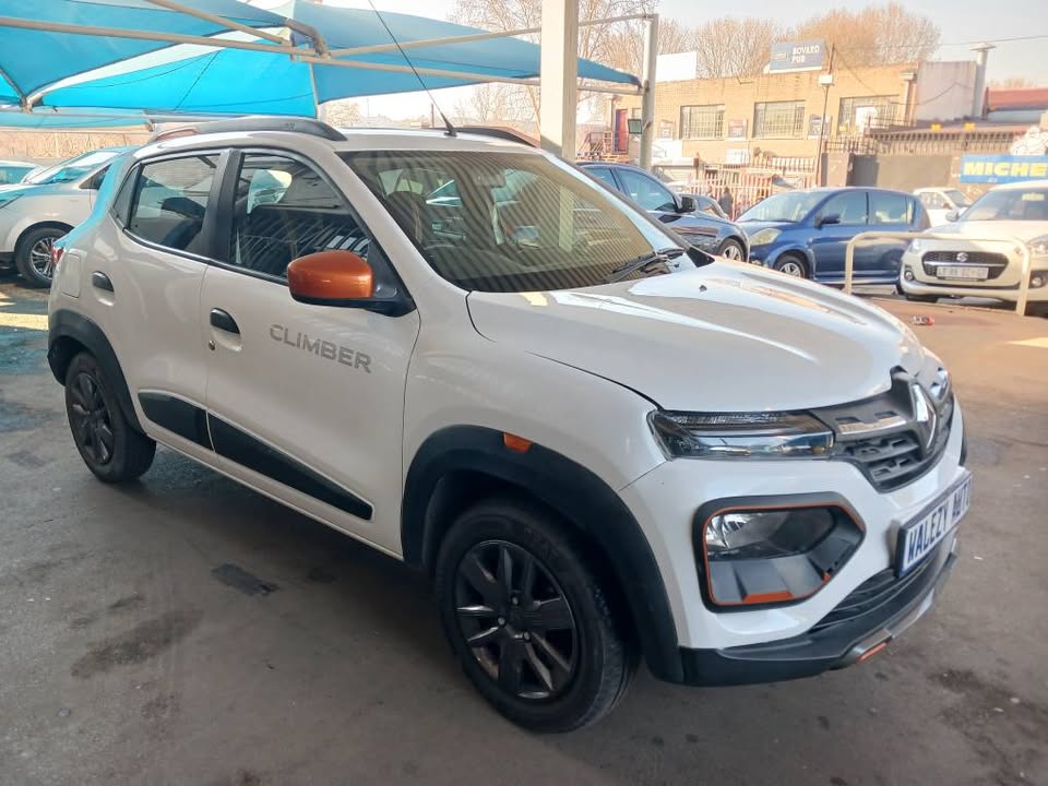 2024 RENAULT KWID CLIMBER 1.0  Transmission: Automatic  Mileage: 21000km Fueltype: Petrol  White