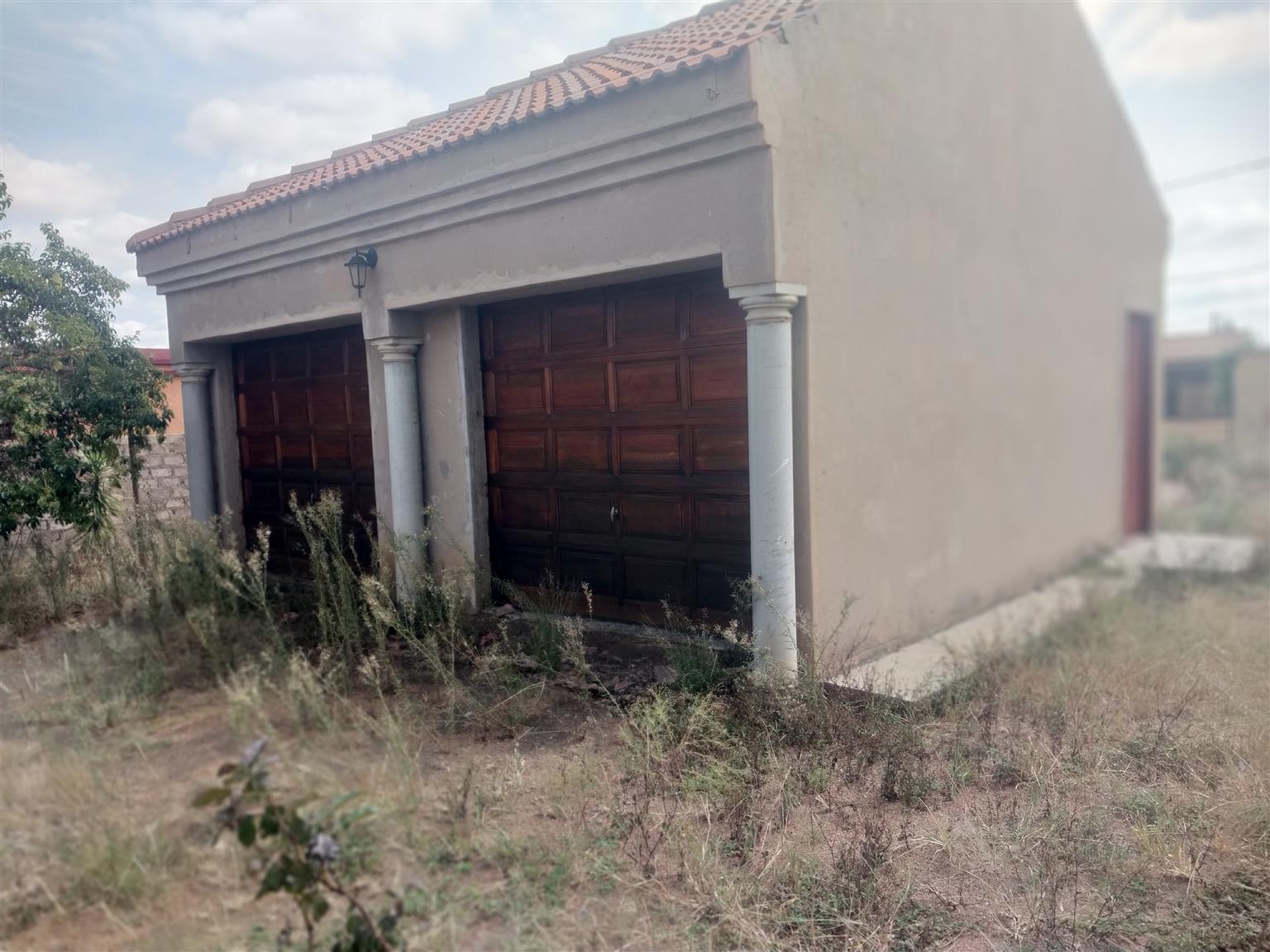 Double Stand For Sale in Slovo Gardens,Mabopane Junk Mail