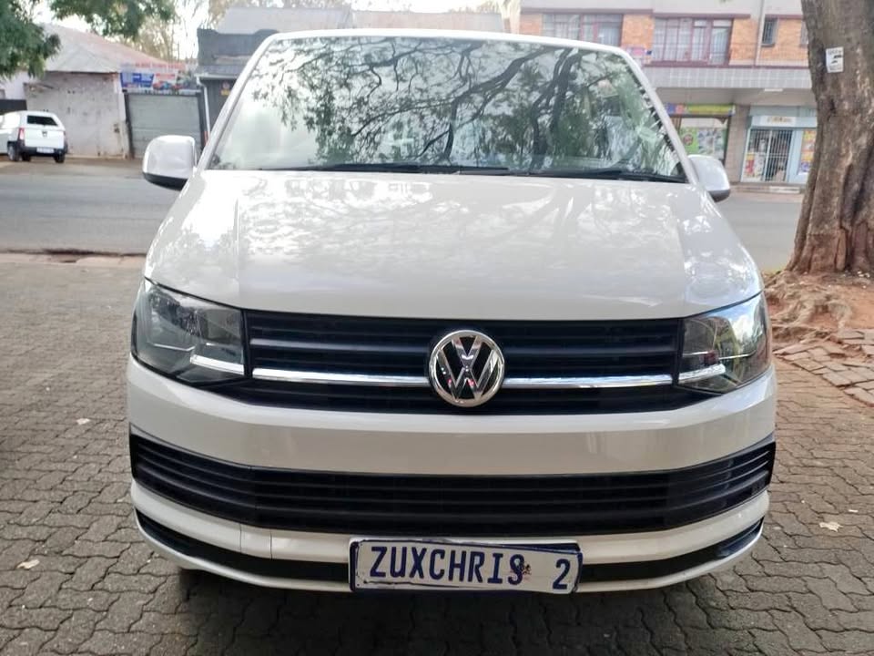 2018 VW TRANSPORTER 2.0 tdi  AUTOMATIC 9 SEATER