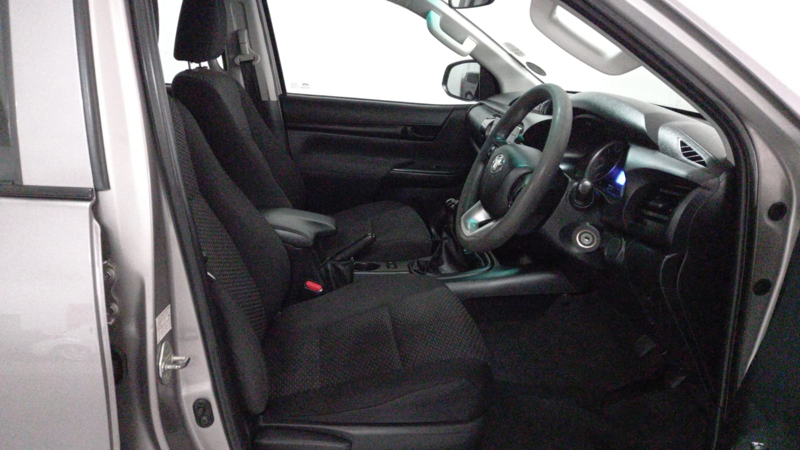 2016 Toyota Hilux 2.4 GD-6 RB SRX Double Cab Bakkie