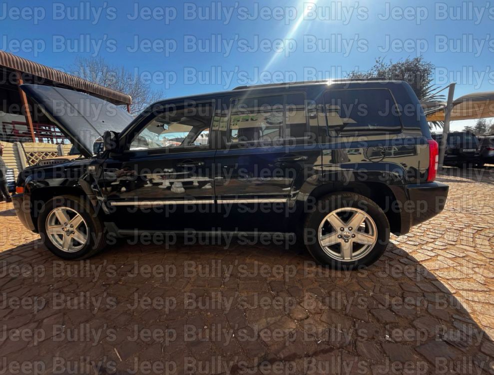 2.4 Jeep Patriot Petrol Auto Door Handles Now For Sale