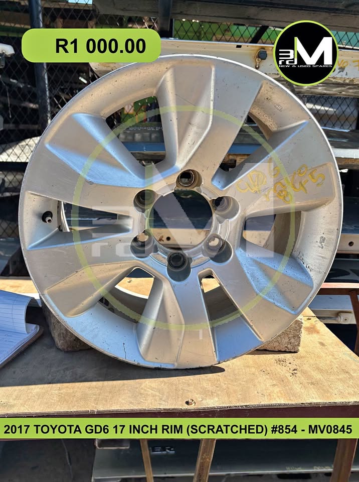 MV0845-2017-TOYOTA-GD6-17-INCH-RIM-(SCRATCHED)-854