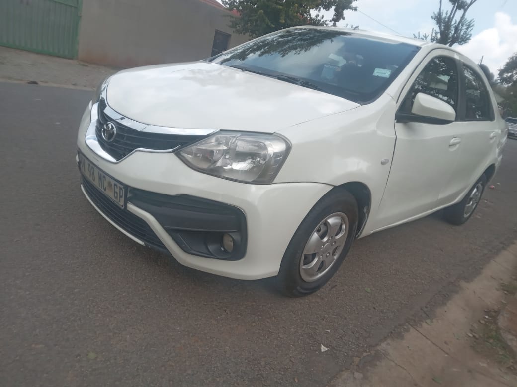 Used 2015 Toyota Etios sedan 1.5 Sprint - Private Seller