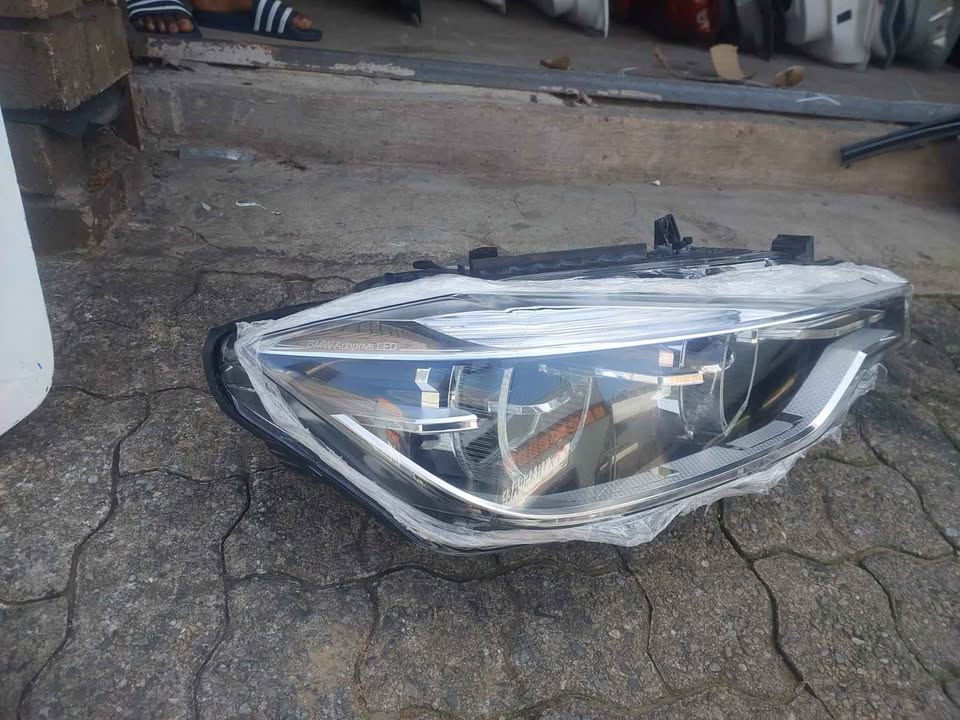 BMW F30 FACE LIFT LED ADAPTIVE HEADLIGHT RIGHT SIDE - Private Seller BMW F30 FACE LIFT LED ADAPTIVE HEADLIGHT RIGHT SIDE - Private Seller