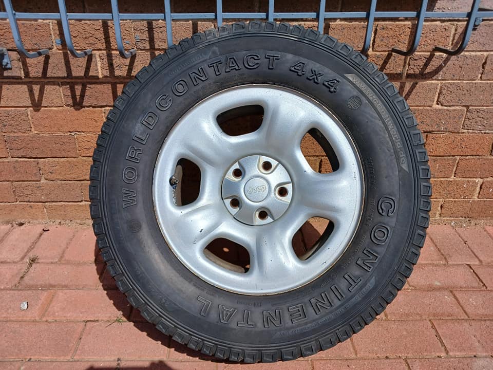 JEEP RIMS (4X RIM SET) Spare Wheels