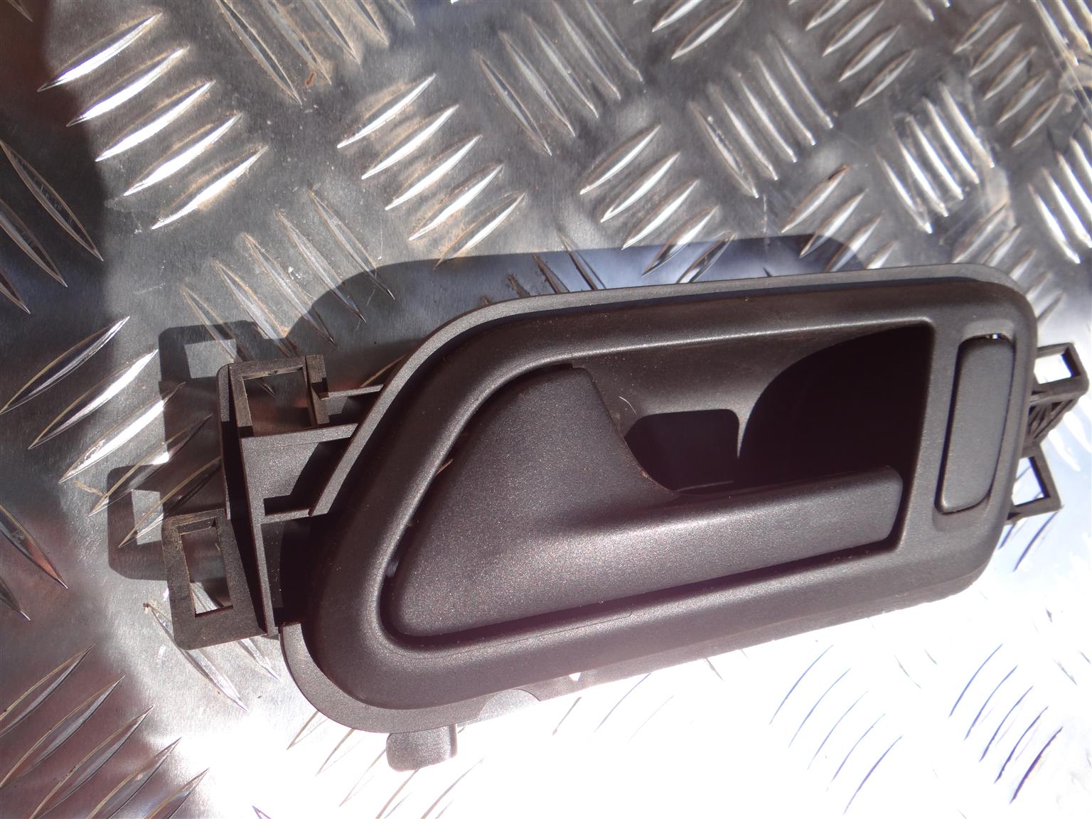 Door Lock components - VW Amarok