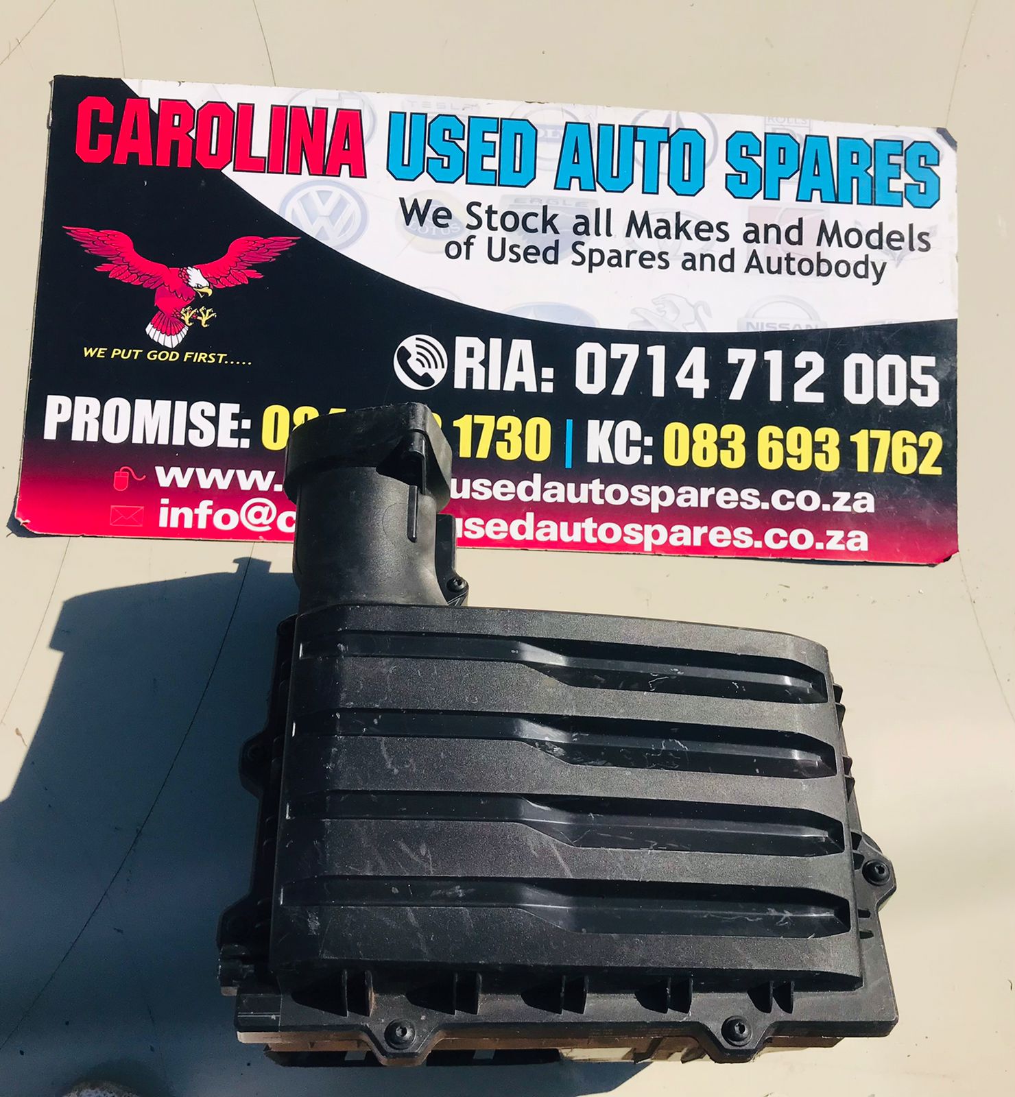 VW Golf 7 airfilter box - Private Seller VW Golf 7 airfilter box - Private Seller