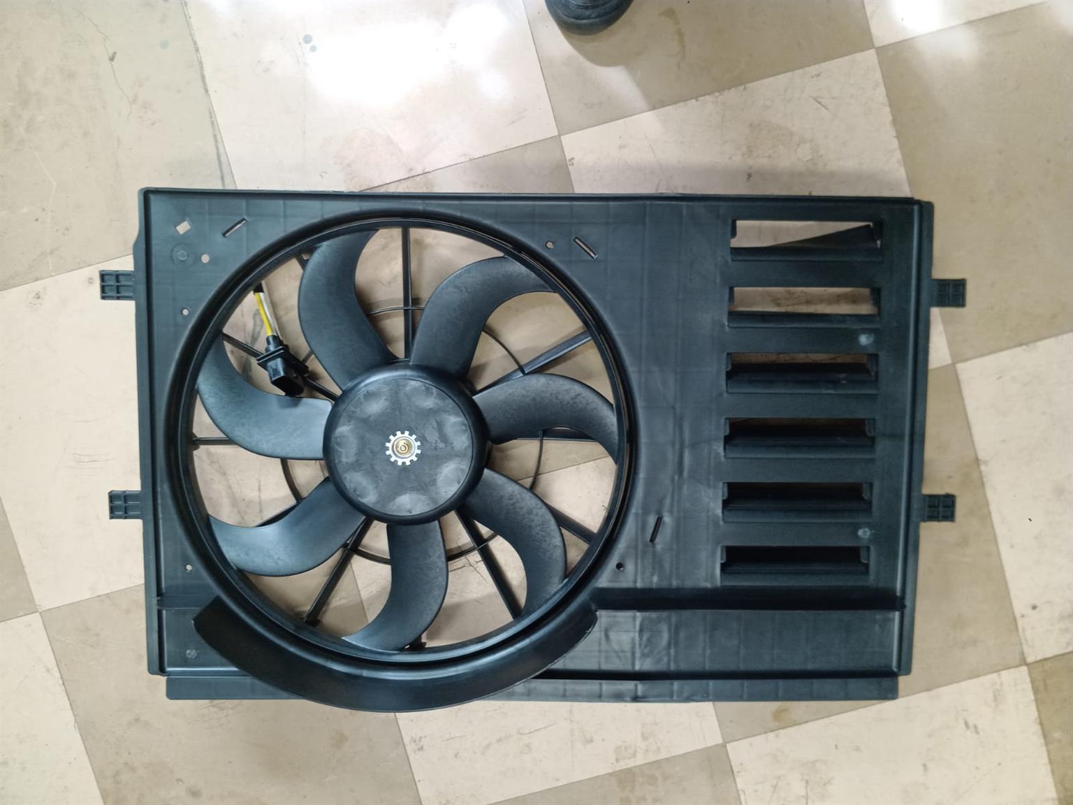 POLO 6 FAN IN STOCK - Private Seller