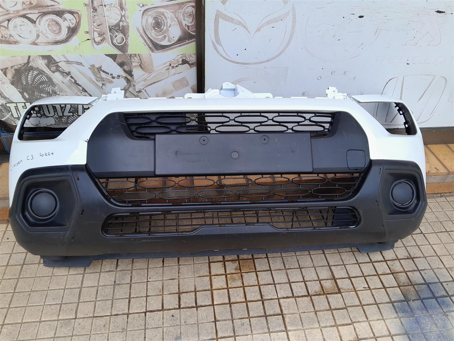 Citroen C3 2022 up front bumper - Private Seller Citroen C3 2022 up front bumper - Private Seller