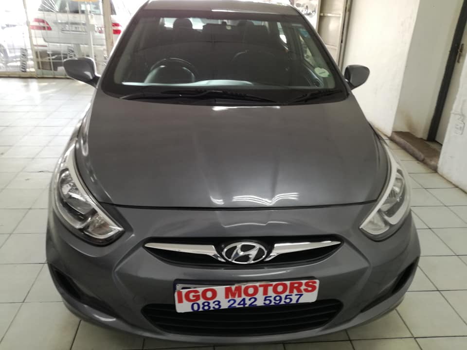 Used Hyundai Accent sedan 1.6 Motion - Private Seller Used Hyundai Accent sedan 1.6 Motion - Private Seller
