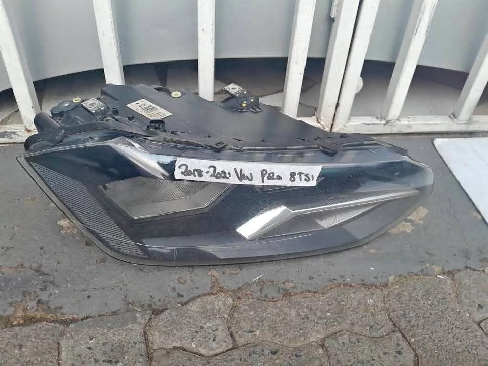 2018-2021 VW POLO 8 RIGHT SIDE HEADLIGHT FOR SALE