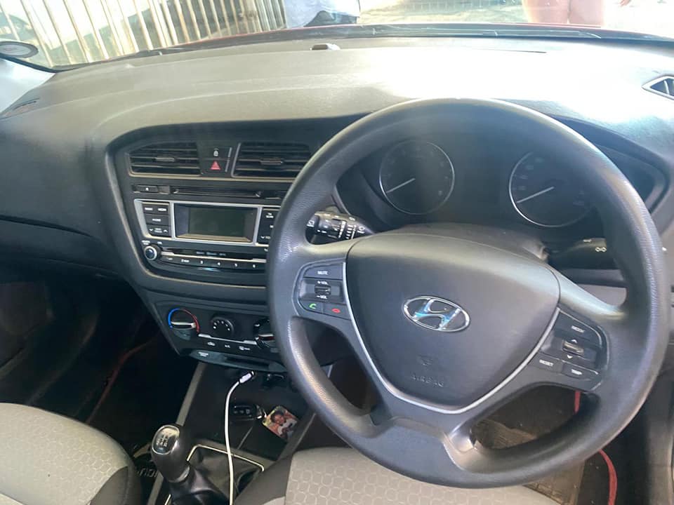 2017 HYUNDAI I20 1.2 FLUID MANUAL