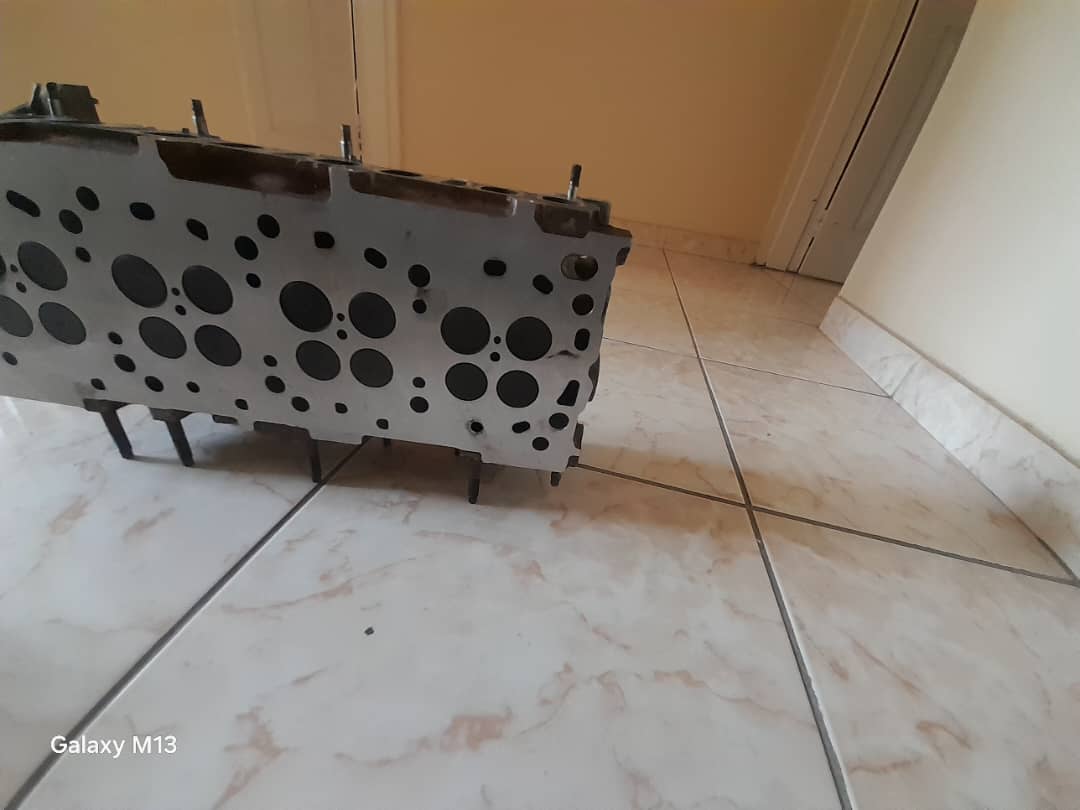 Selling Toyota gd6 2gd cylinder head - Private Seller