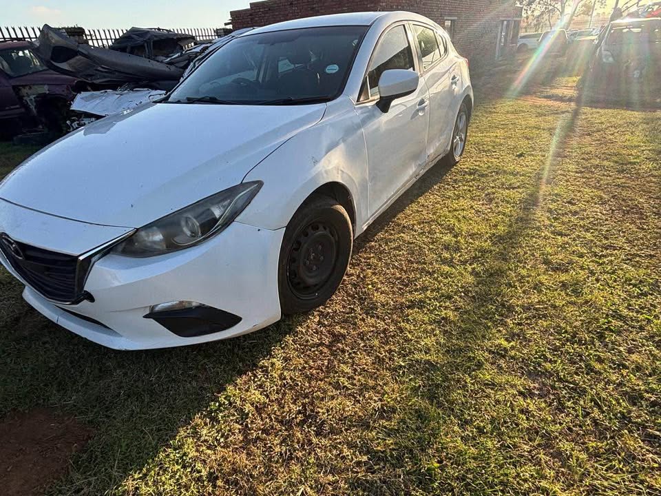 2015 MAZDA 3 1.6 FOR SPARES - Private Seller 2015 MAZDA 3 1.6 FOR SPARES - Private Seller