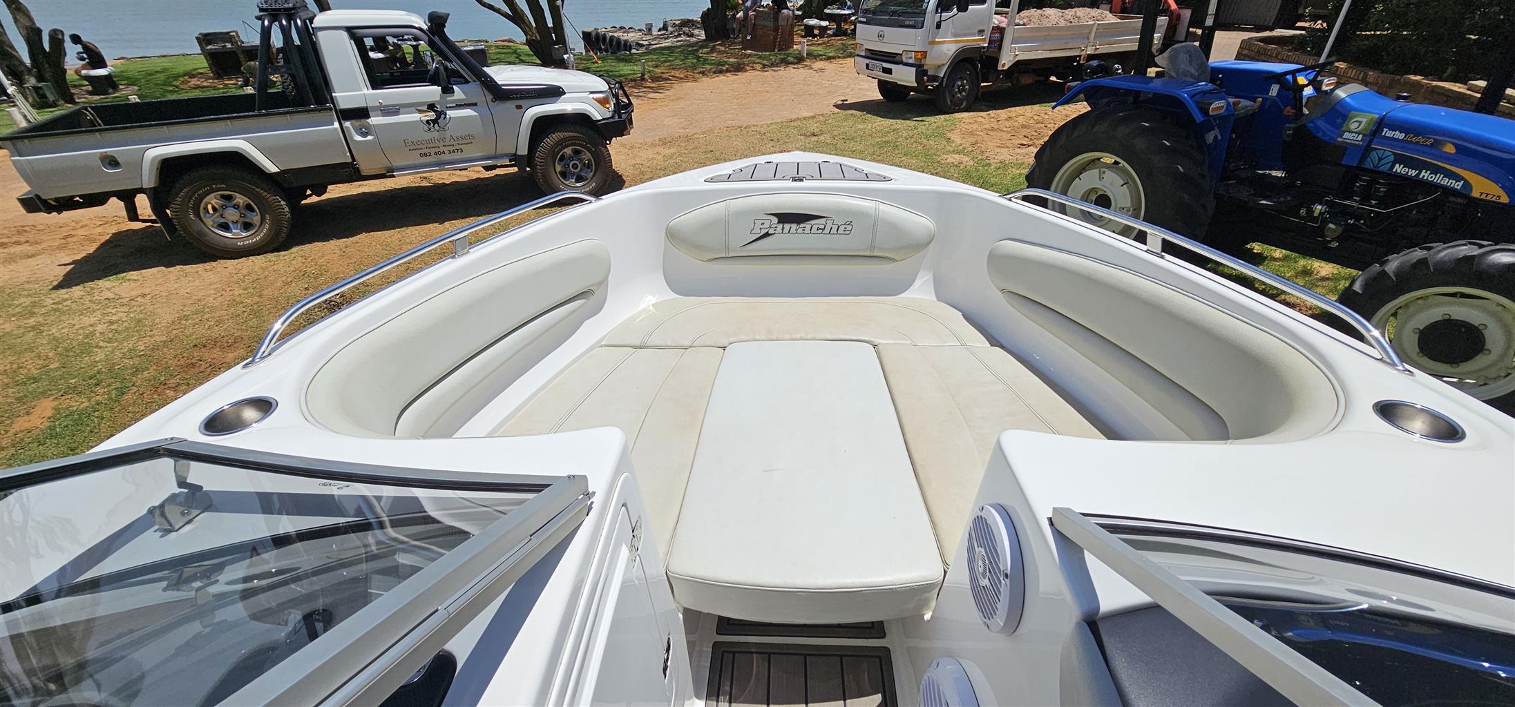 2450 Panache with 250hp