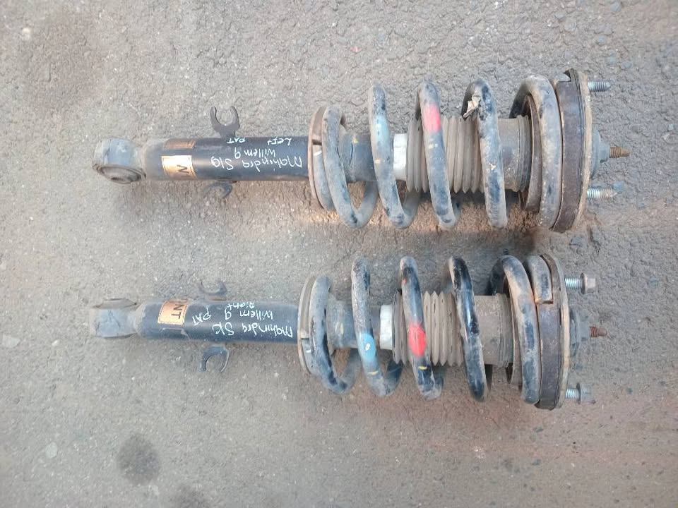 2017 Mahindra S10 SUV 2.2 front shock n spring for sale WhatsApp or cell - Private Seller