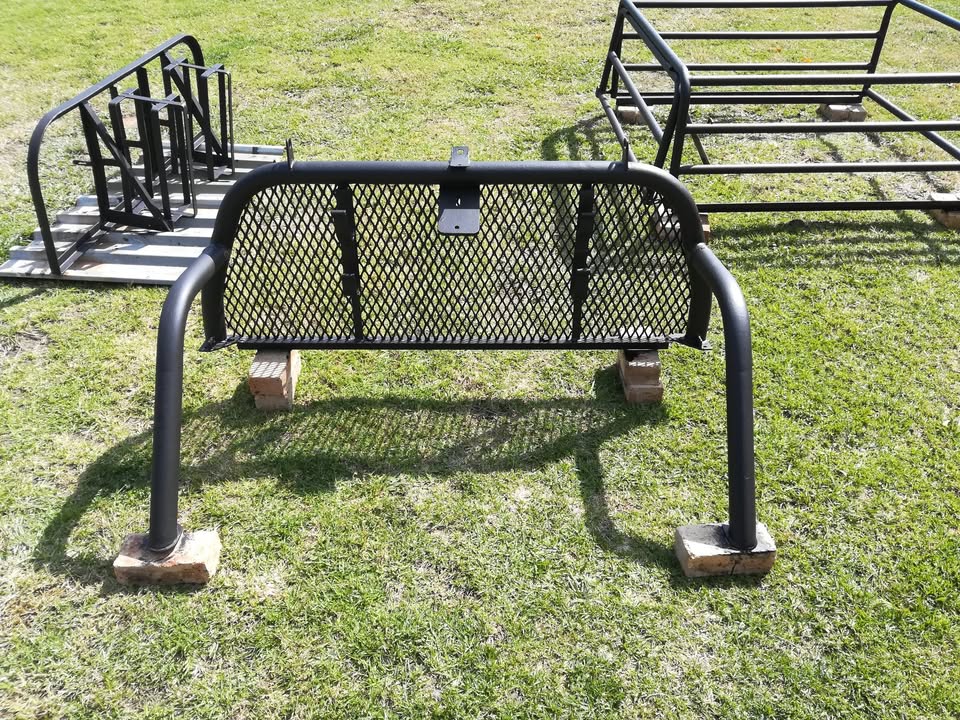 Toyota Rollbar / Hunting rack - Private Seller Toyota Rollbar / Hunting rack - Private Seller