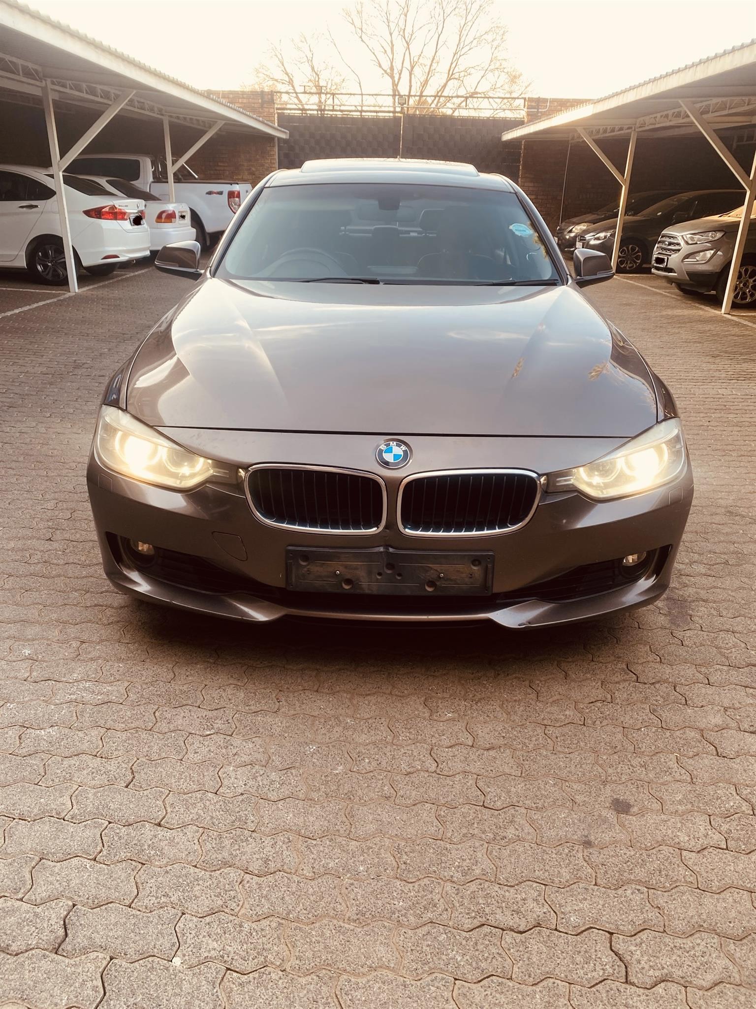 Used 2012 BMW 3 Series 320i Luxury auto - Private Seller Used 2012 BMW 3 Series 320i Luxury auto - Private Seller