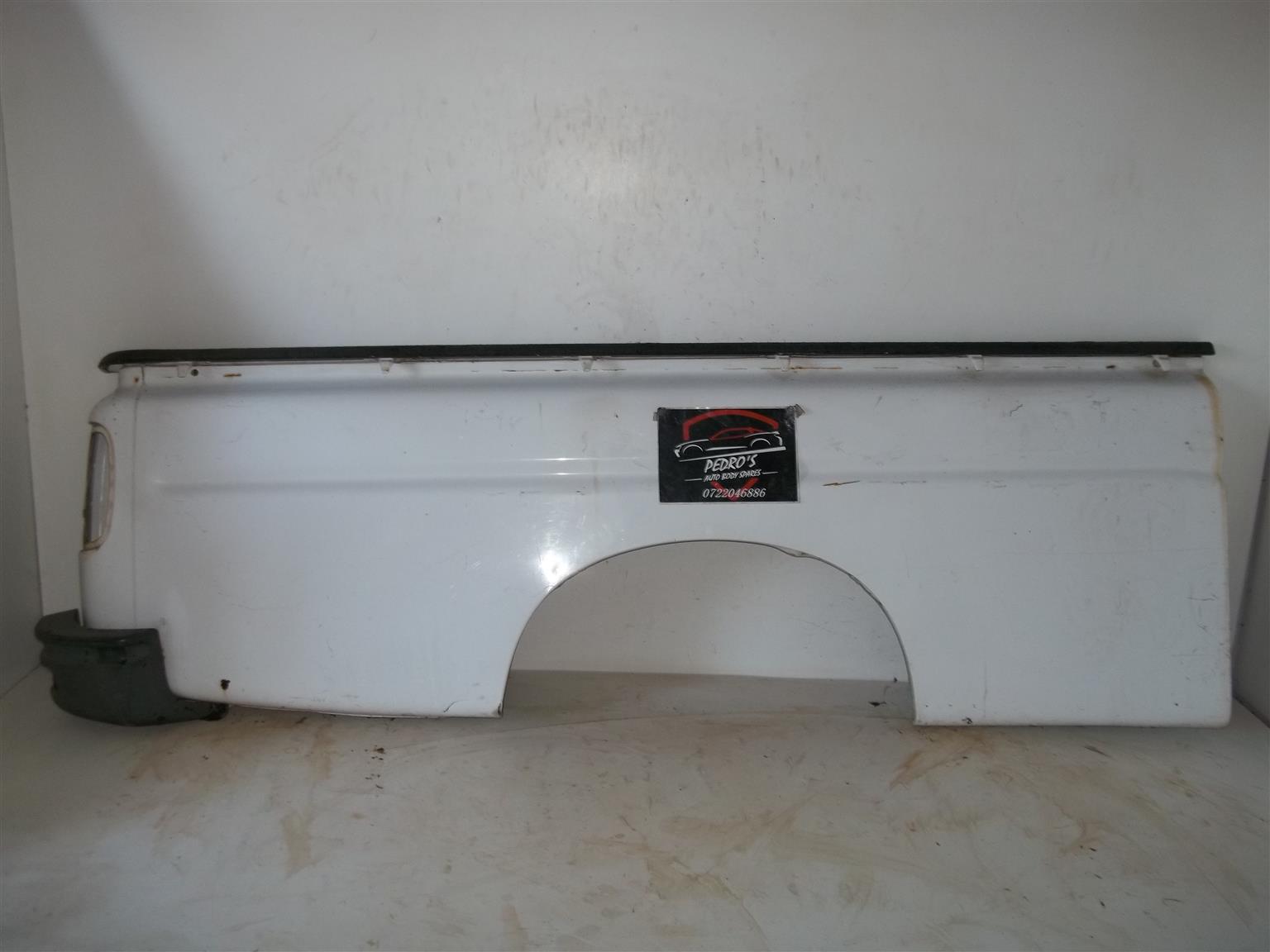 Mahindra Scorpio Pik-Up '06-'22+ right loadbin side panel - Private Seller Mahindra Scorpio Pik-Up '06-'22+ right loadbin side panel - Private Seller
