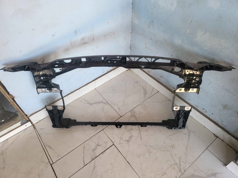 Audi B9 cradle for sale - Private Seller Audi B9 cradle for sale - Private Seller