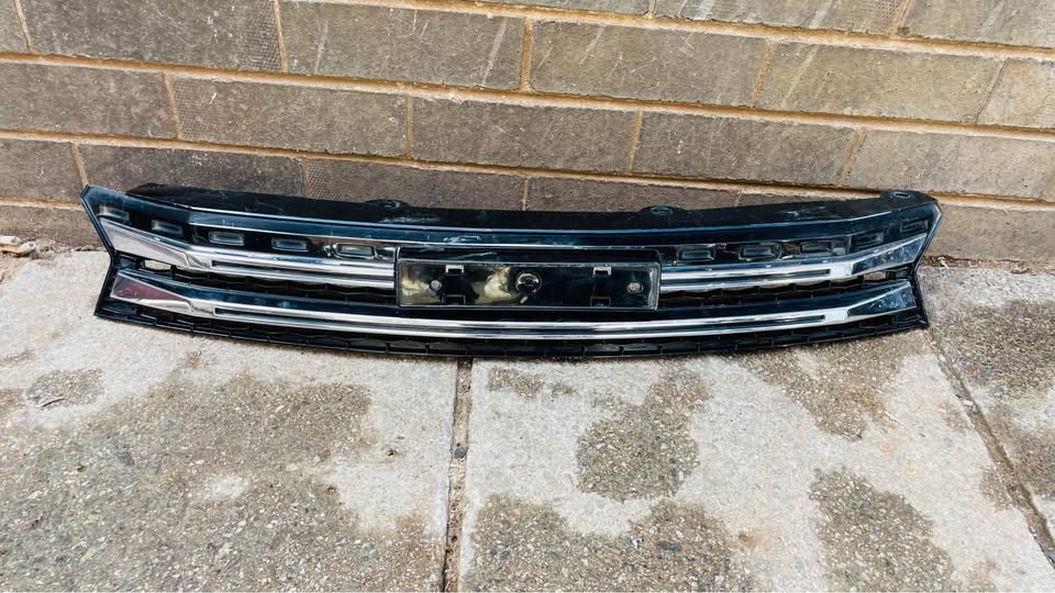 Honda Amaze grill - Private Seller