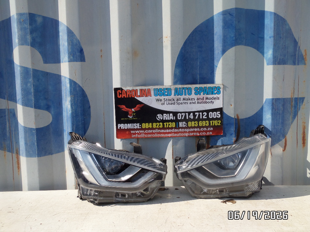 Isuzu D-max Next Gen left and right LED headlight (2024) - Private Seller Isuzu D-max Next Gen left and right LED headlight (2024) - Private Seller
