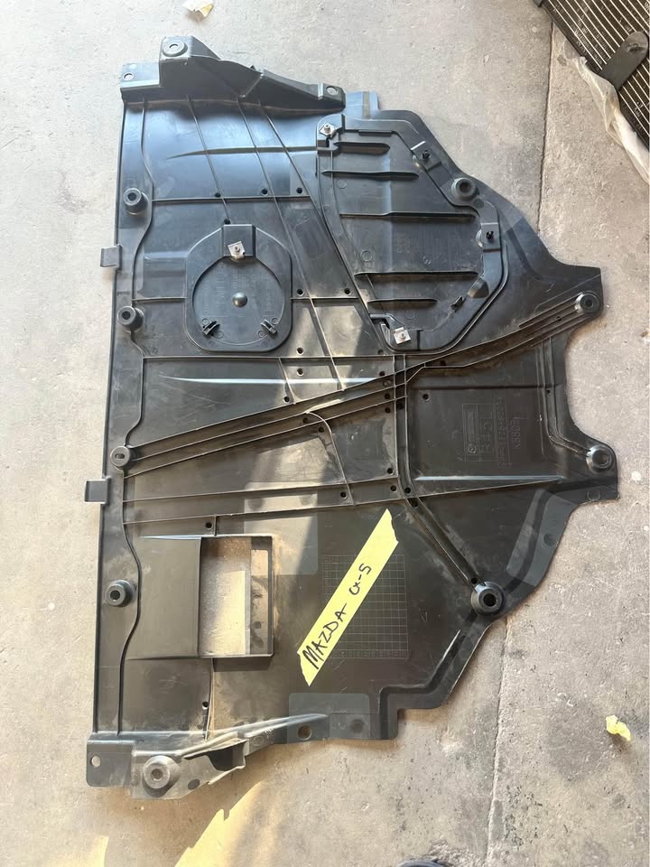Mazda Cx5 splash tray - Private Seller Mazda Cx5 splash tray - Private Seller