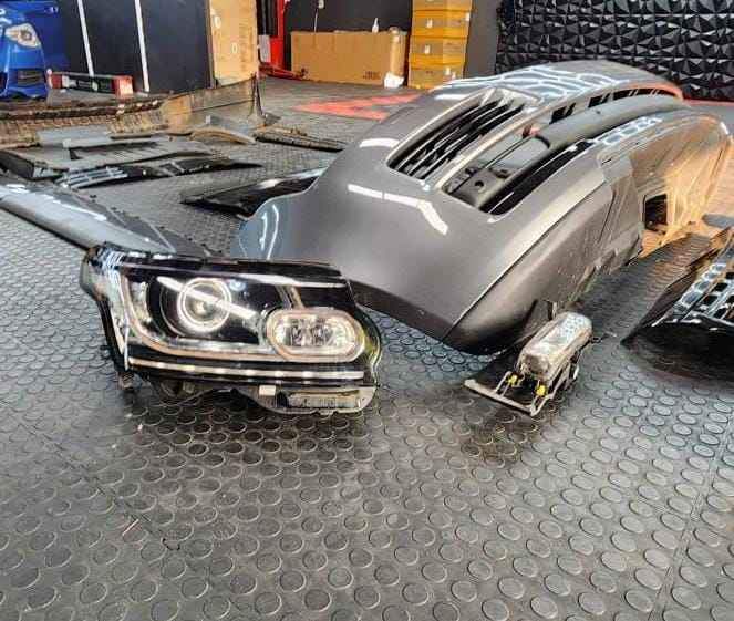 Range Rover Voque 2019 body kit - Private Seller Range Rover Voque 2019 body kit - Private Seller