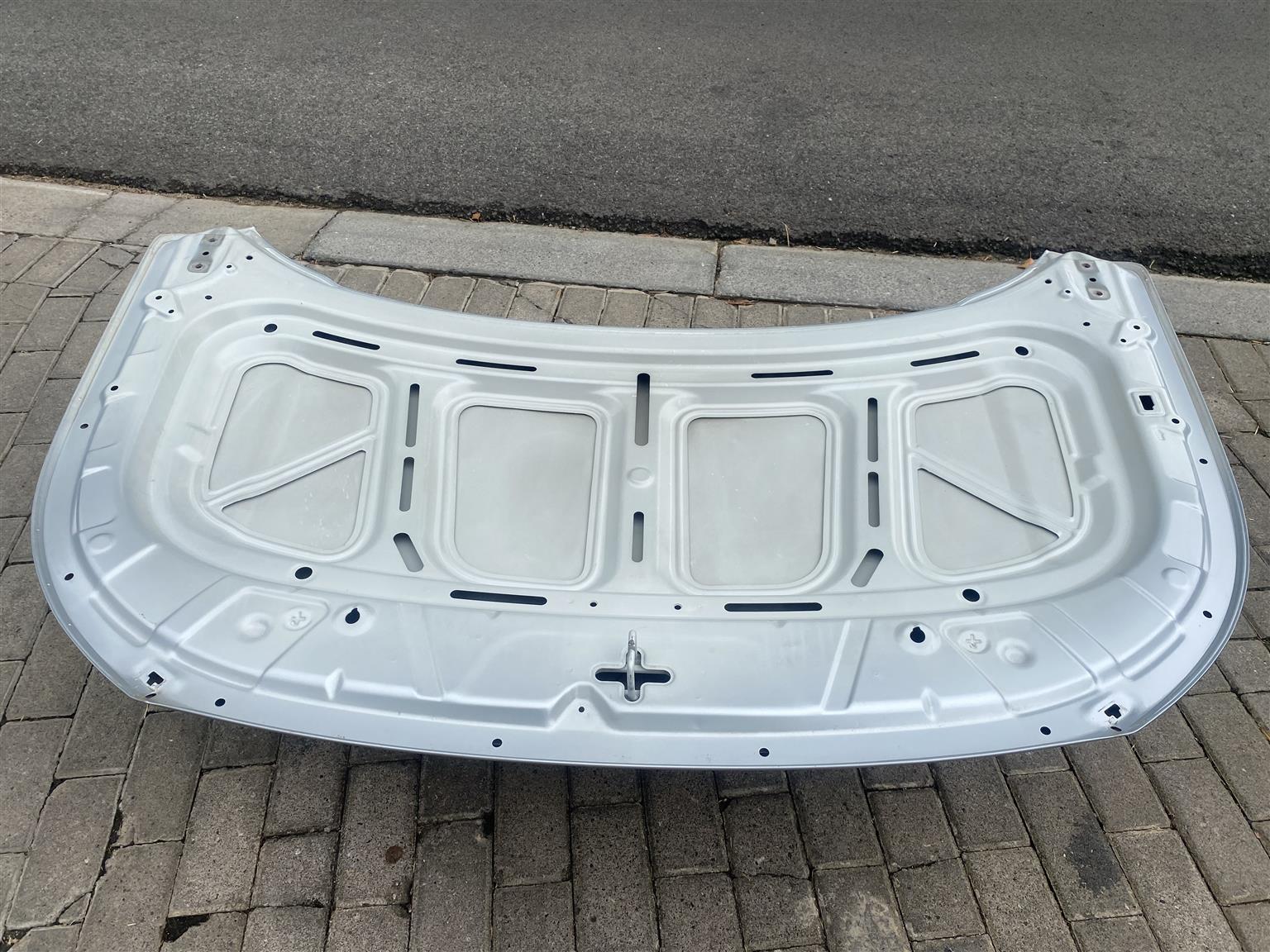 2021 HYUNDAI VENUE BONNET HOOD FOR SALE. IN EXCELLENT CONDITION - Private Seller 2021 HYUNDAI VENUE BONNET HOOD FOR SALE. IN EXCELLENT CONDITION - Private Seller