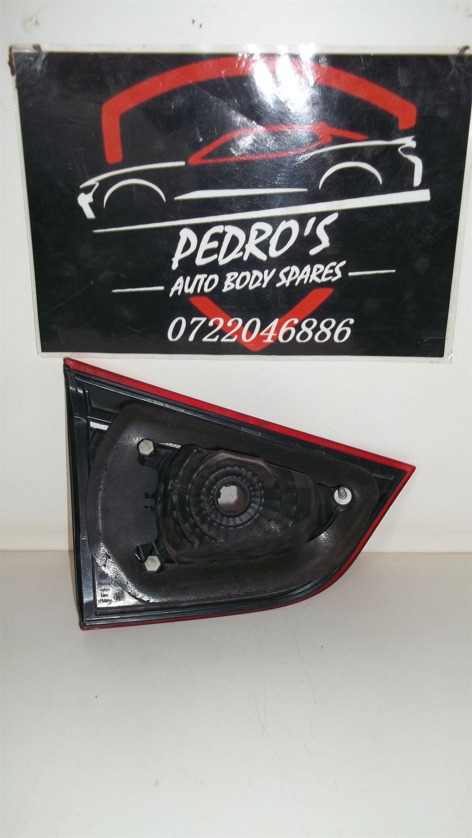Suzuki SX4 (Right) tail light - Private Seller Suzuki SX4 (Right) tail light - Private Seller