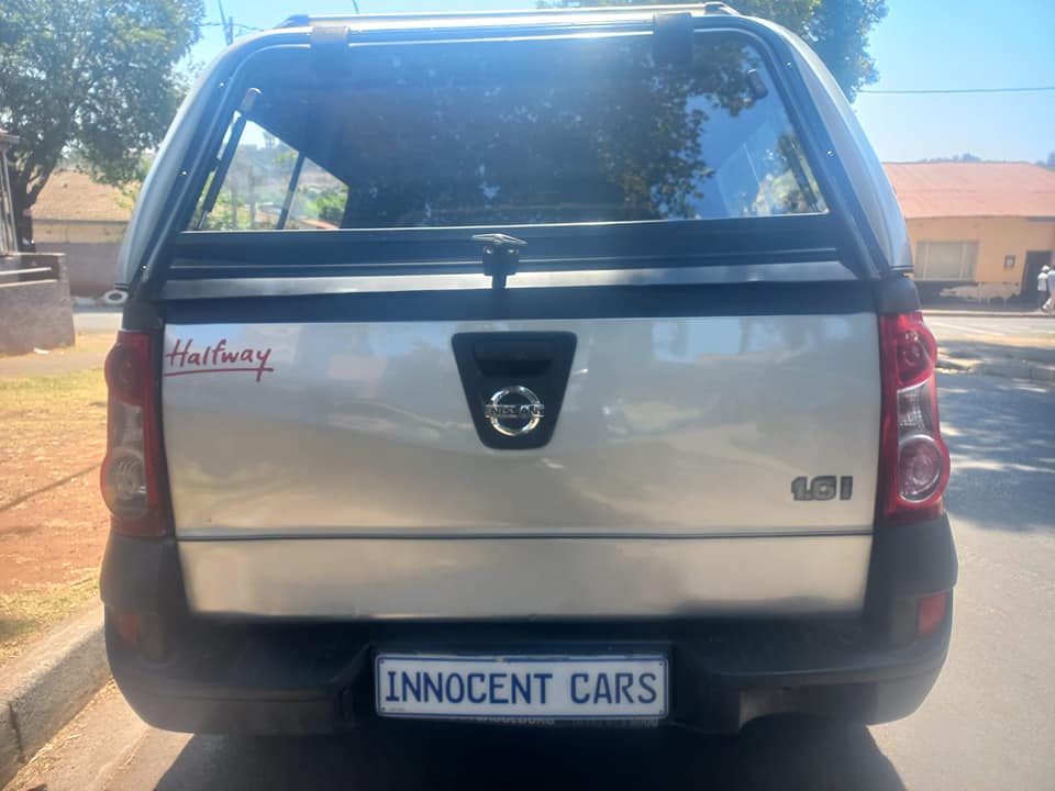 2011 NISSAN NP200 1.6 PETROL, MANUAL, SILVER COLOR, MILEAGE 100000KMS