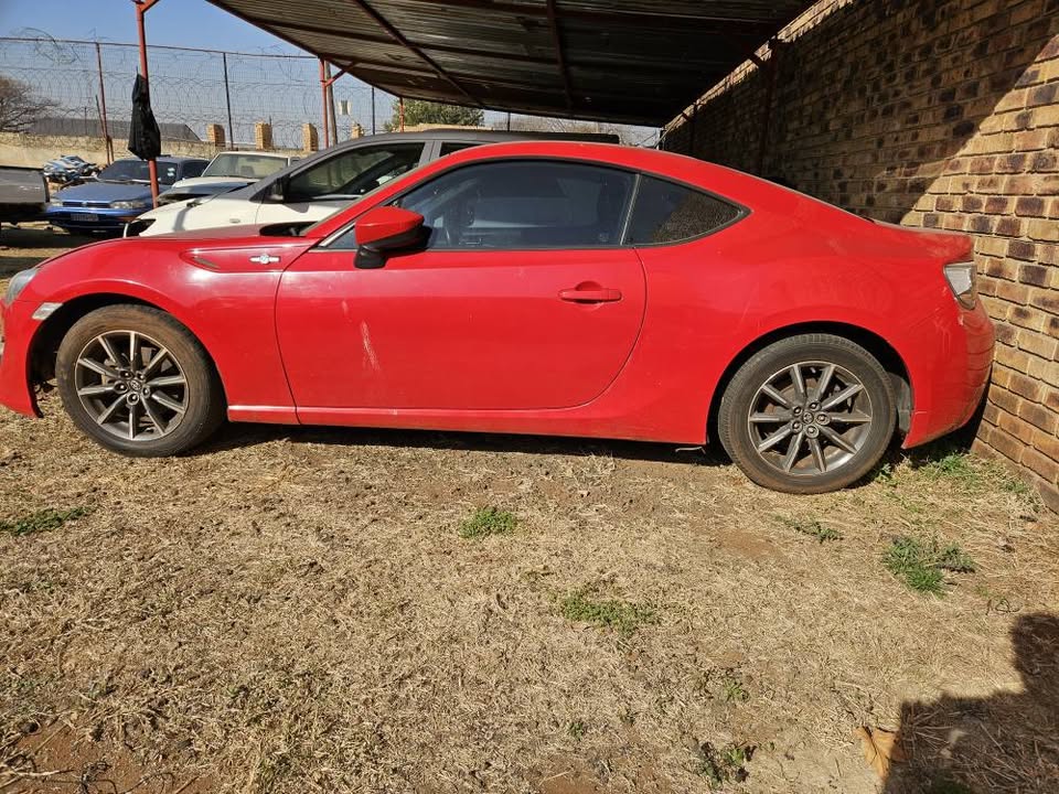 2012 Toyota 86 2.0 standard spec