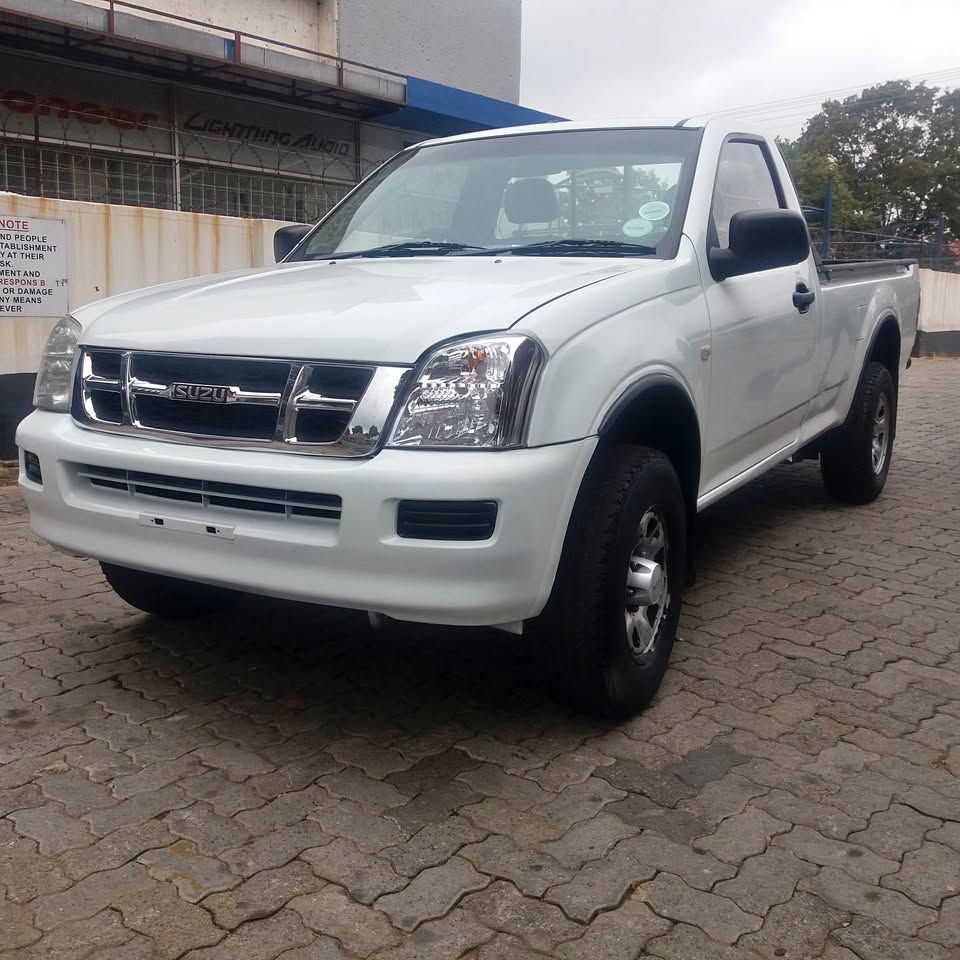 ISUZU KB 200 PETROL SINGLE CAB