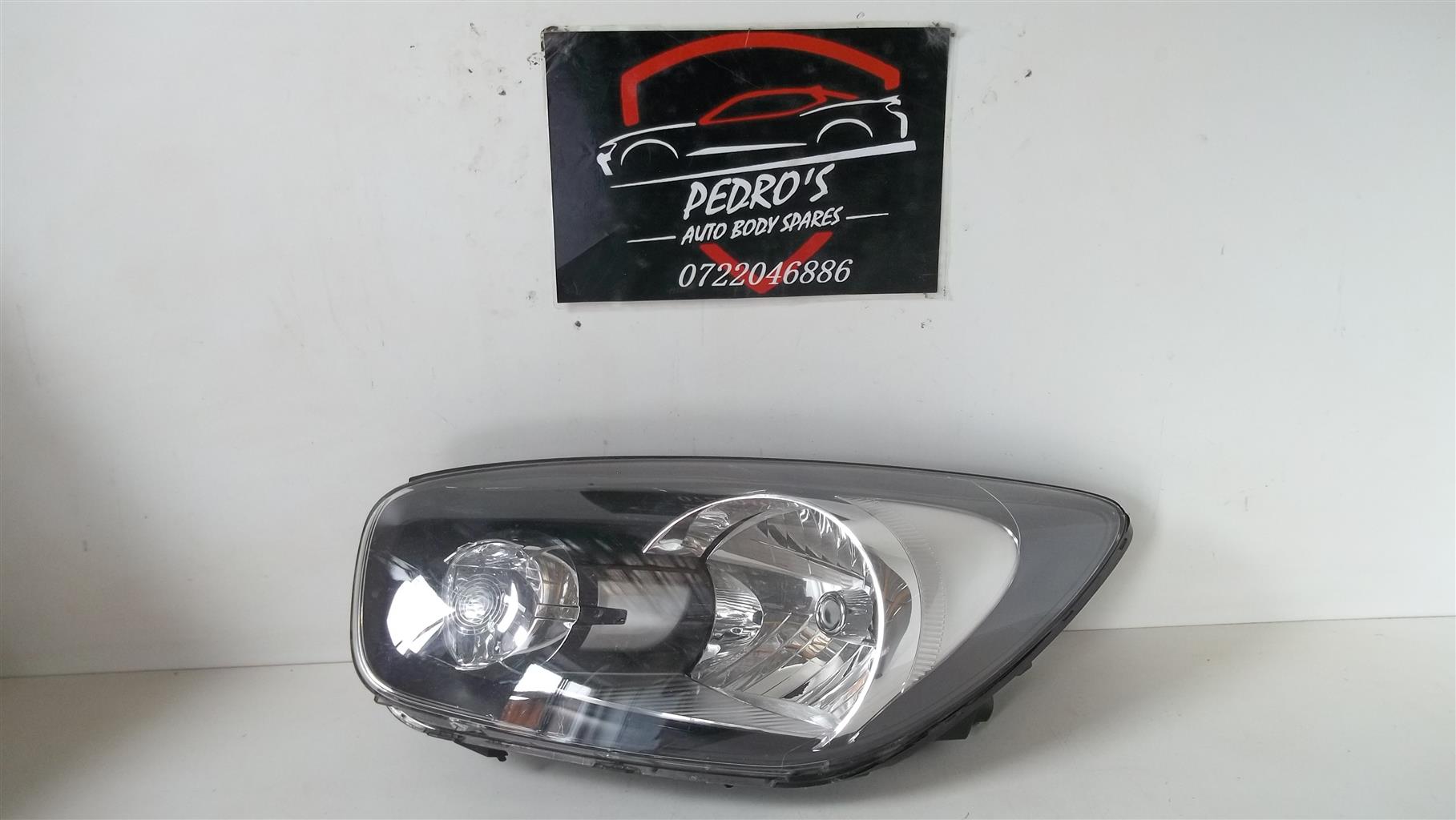 Kia Picanto left headlight - Private Seller Kia Picanto left headlight - Private Seller