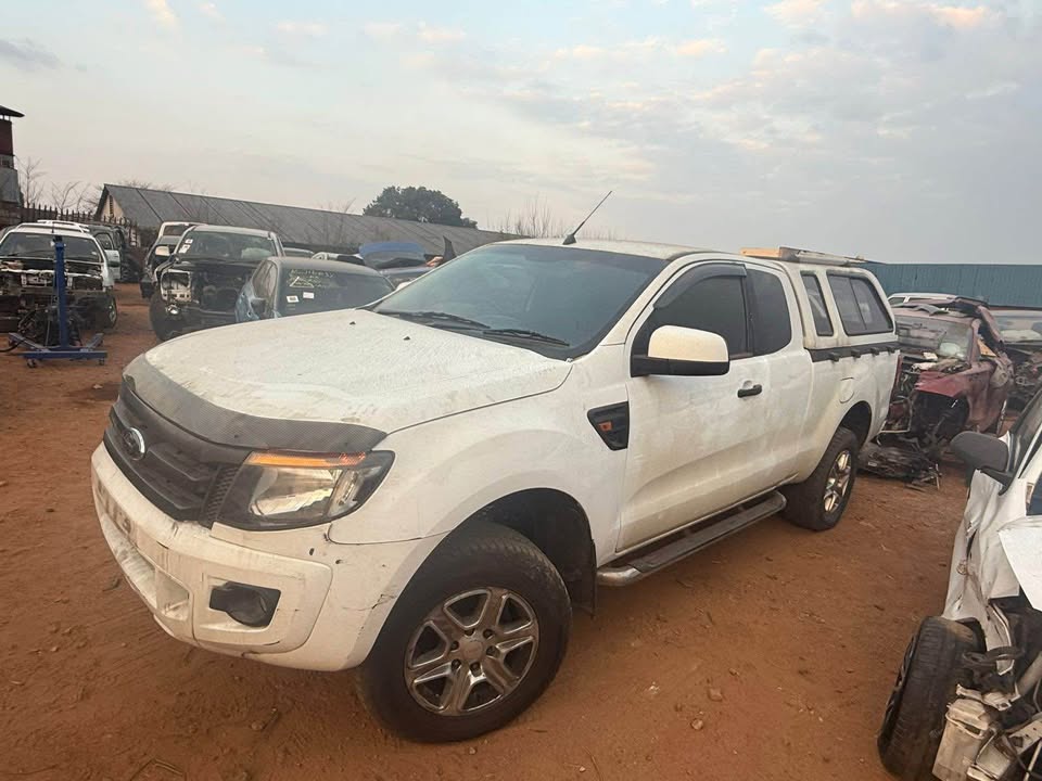 2014 Ford ranger club cab 2.2 stripping/breaking for spares - Private Seller