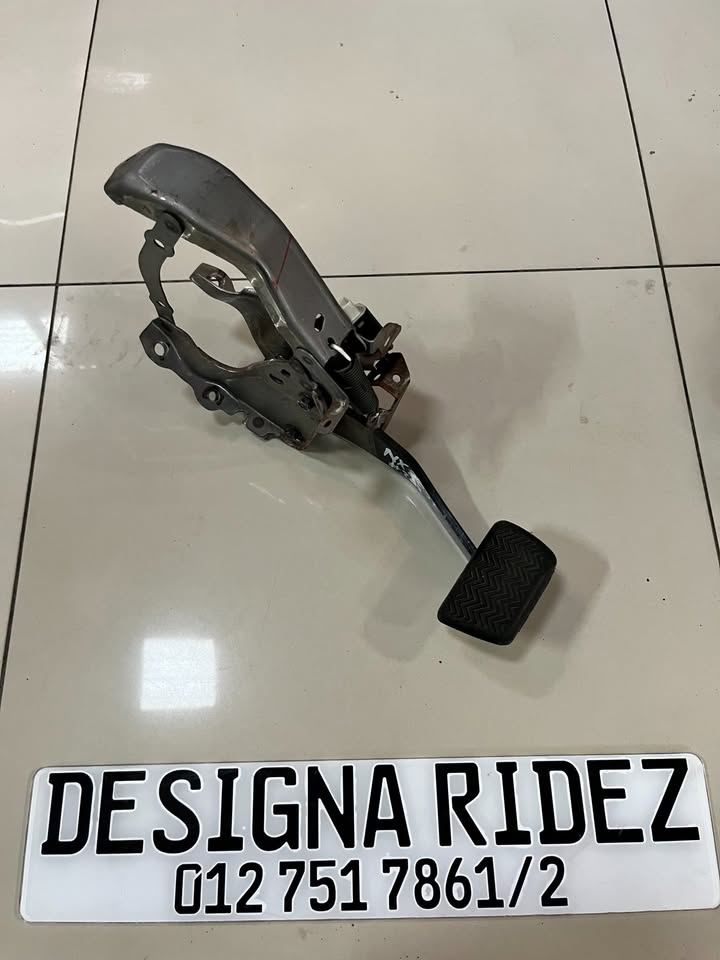 LEXUS NX200T BRAKE PEDAL ASSEMBLY AVAILABLE. - Private Seller LEXUS NX200T BRAKE PEDAL ASSEMBLY AVAILABLE. - Private Seller