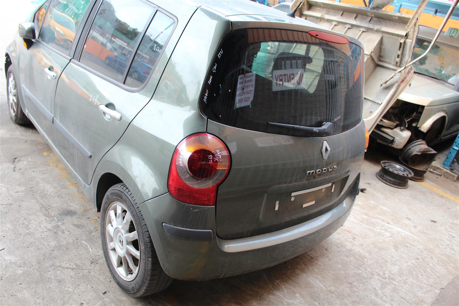 STRIPPING Renault Modus 1.4 16V Manual - 2005 - Private Seller