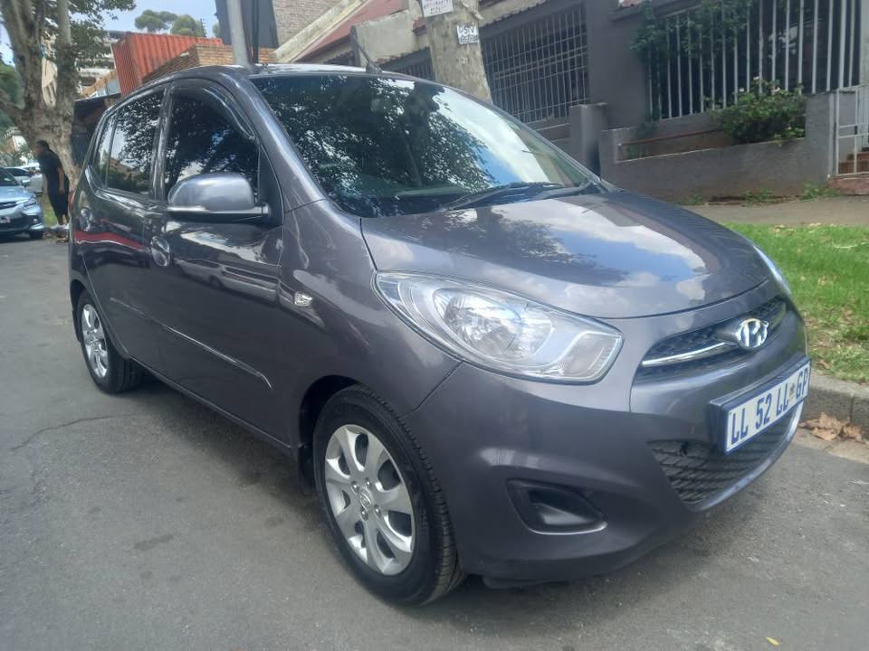 2014 HYUNDAI i10 1.1 Petrol, MANUAL , Grey, . Full service history