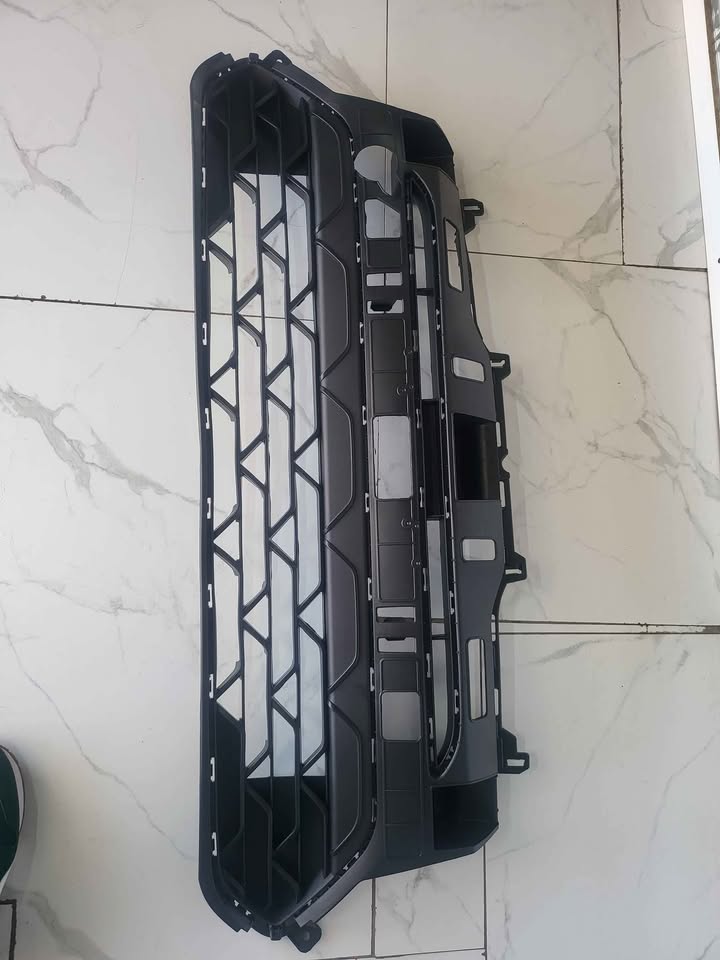 Kia Rio down center grill for sale