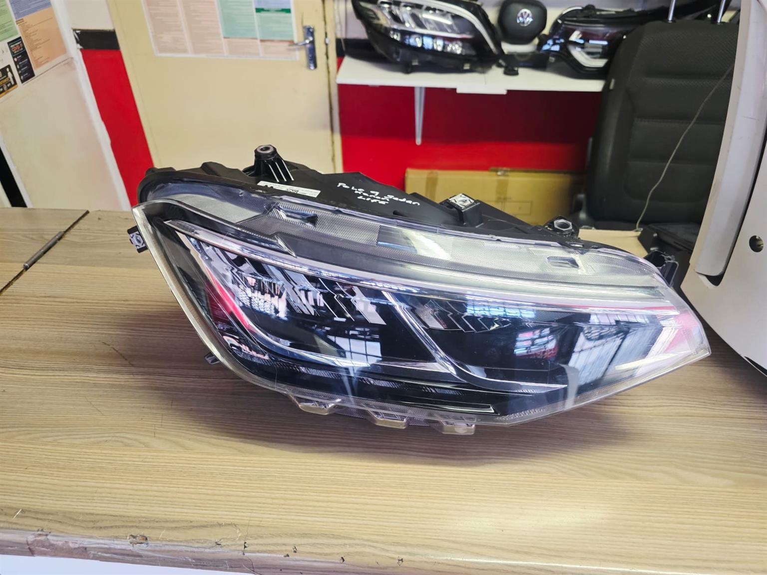 2024 VW POLO 9 SADEN HEADLIGHT RIGHT SIDE AVAILABLE FOR SALE - Private Seller 2024 VW POLO 9 SADEN HEADLIGHT RIGHT SIDE AVAILABLE FOR SALE - Private Seller