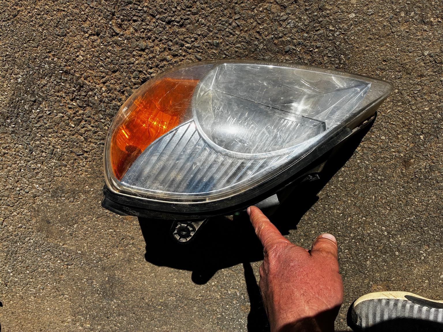 Kia Rio Head Light - Private Seller Kia Rio Head Light - Private Seller