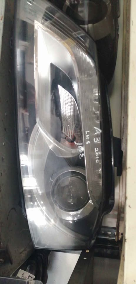 Audi A3 2010 Left headlight For Sale - Private Seller Audi A3 2010 Left headlight For Sale - Private Seller
