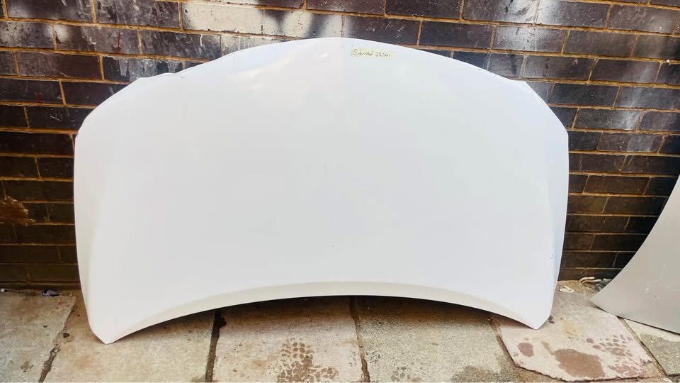 Toyota Corolla Professional bonnet 2010/14 - Private Seller Toyota Corolla Professional bonnet 2010/14 - Private Seller
