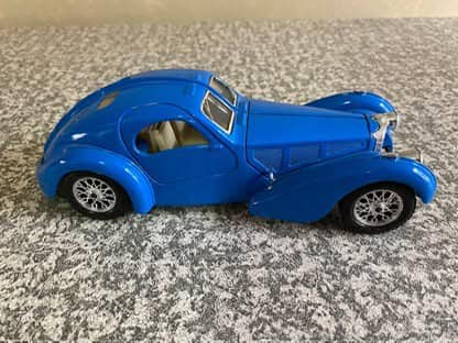 R500 - 1936 Bugatti Atlantic. Scale