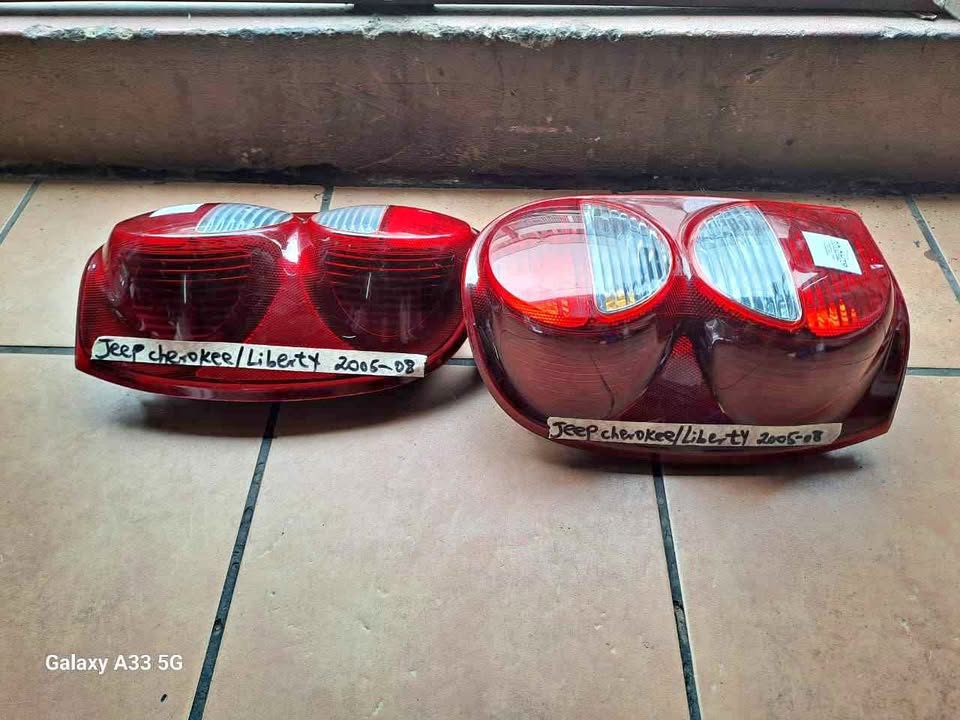 Jeep Cherokee / liberty taillight both sides - Private Seller Jeep Cherokee / liberty taillight both sides - Private Seller
