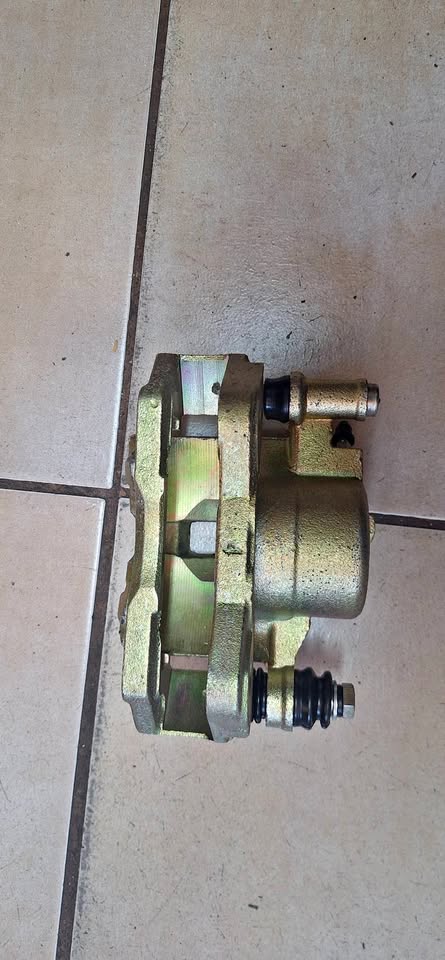 Isuzu KB 250 brake calliper available - Private Seller Isuzu KB 250 brake calliper available - Private Seller