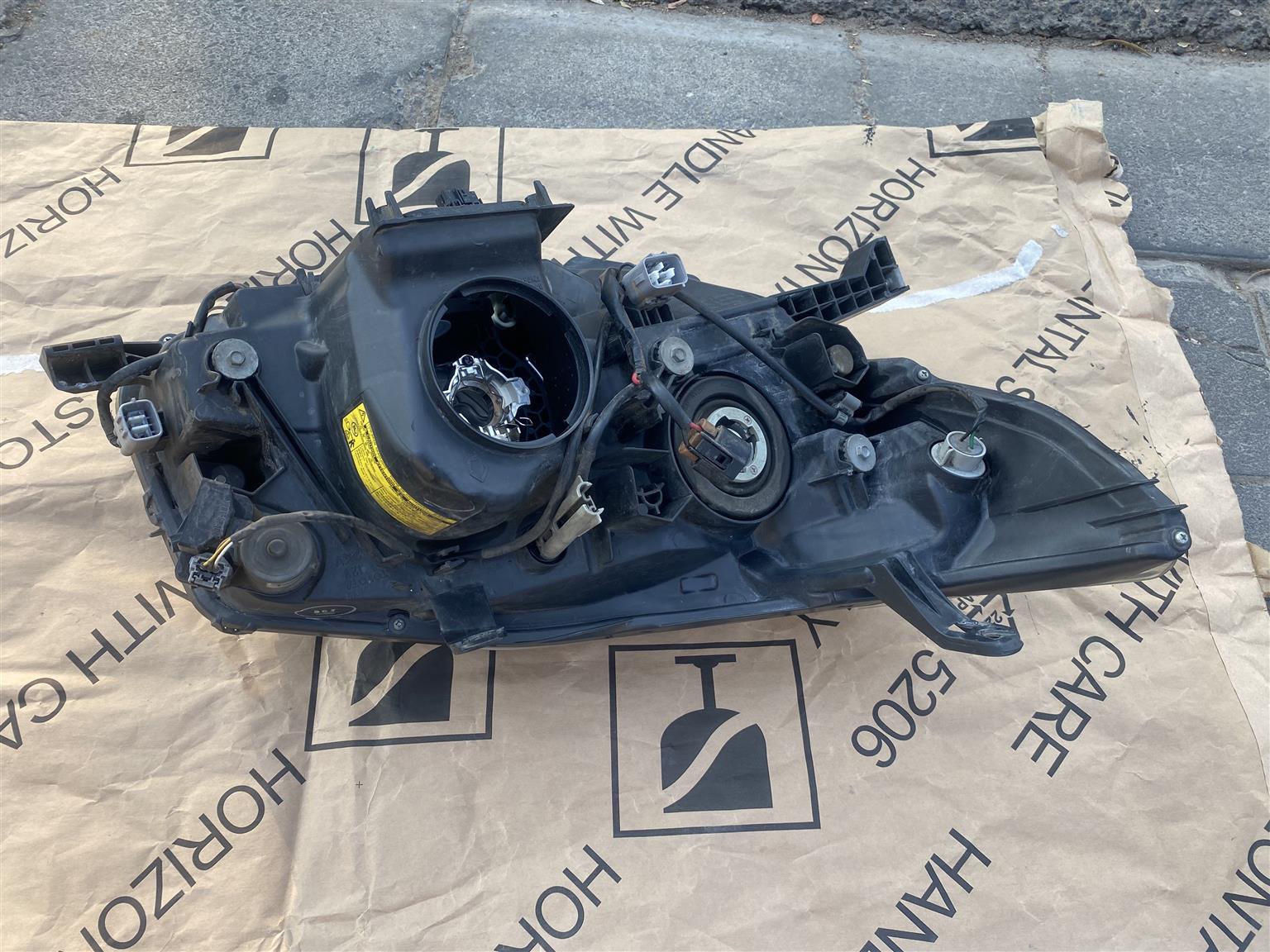 2014 TOYOTA LAND CRUISER PRADO HEADLIGHT LEFT SIDE FOR SALE