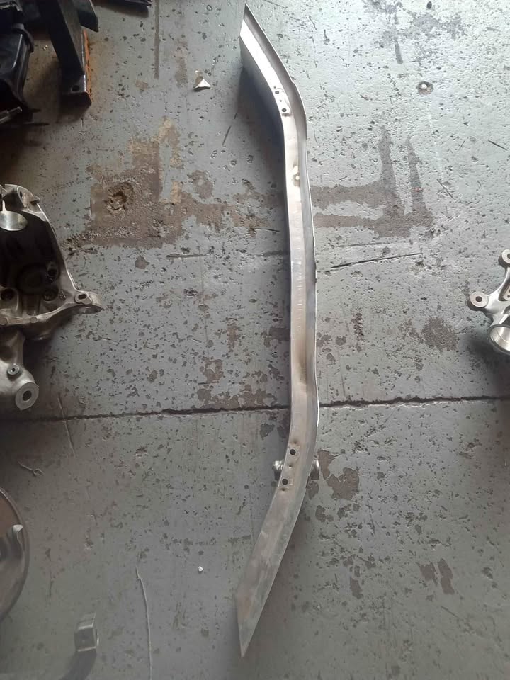 BMW F20,F22,F30,F32 STIFFENER