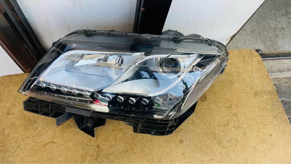 GMW Haval H2 xenon headlight 2018/20 - Private Seller