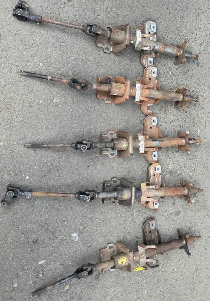 Toyota Tazz Steering Column For Sale @Circle 7 Used Parts Call or WhatsApp - Private Seller
